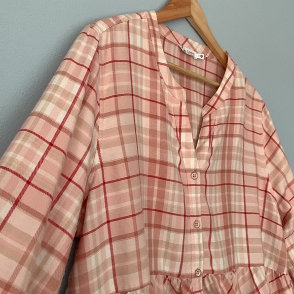 Carve Designs • Pink Red White Plaid Peplum Button Down Raw Edge Top Size XL - Picture 8 of 11